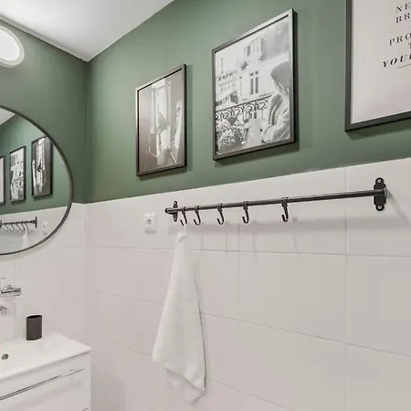 Art-inspired, Designer Apartment *