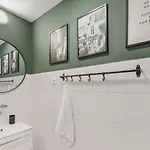 Art-inspired, Designer براتسيلافا