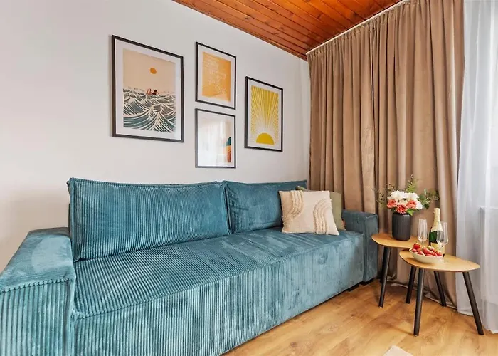 Art-inspired, Designer